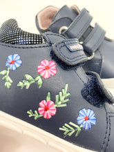 Load image into Gallery viewer, Pablosky Ziggy Flower First Walker Navy 059725