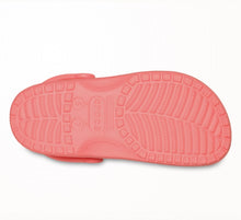 Load image into Gallery viewer, Crocs Classic Clog Guava (Coral)