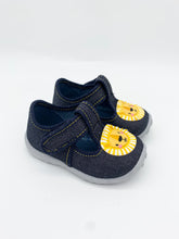 Load image into Gallery viewer, Superfit Denim Lion Canvas Shoe/Slipper