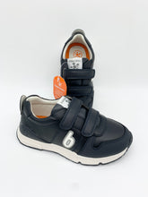 Load image into Gallery viewer, Biomecanics B Logo Leather Trainer Navy/Azul Marino 231006-A089