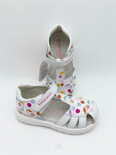 Load image into Gallery viewer, Biomecanics Cherry Sandal Blanco White Closed Toe 262202-A050
