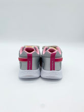 Load image into Gallery viewer, Garvalin Star Light Up Trainer Silver