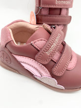 Load image into Gallery viewer, Biomecanics Cloud/Rainbow Shoe 251102-A193/251102 Pink or Dark Pink