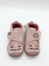 Load image into Gallery viewer, Biomecanics Girls Slipper/Indoor Shoe