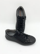Load image into Gallery viewer, Superfit Heaven Lace Leather Trainer Black