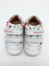 Load image into Gallery viewer, Biomecanics Blanco White Cherry Print Shoe 262102-B050