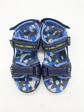 Load image into Gallery viewer, Pablosky Treck Sandal Navy Blue Neon Yellow 982025