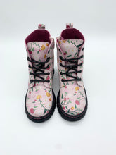 Load image into Gallery viewer, Pablosky Ankle Boot Rosa Cuarzo Fantasia Flor 434075