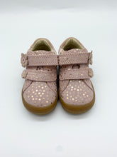 Load image into Gallery viewer, Primigi Baby Snail Shoe in Cipria Gold/Pink or Rosa