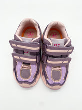 Load image into Gallery viewer, Biomecanics Trainer Lila Lilac 251272-B164