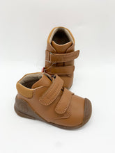 Load image into Gallery viewer, Biomecanics Shoe 251120-B087 Arena Tan
