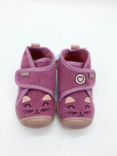 Load image into Gallery viewer, Biomecanics Girls Slipper/Indoor Shoe