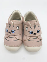 Load image into Gallery viewer, Geox Tutim Rose/White Bear Shoe