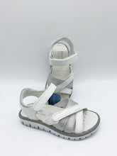 Load image into Gallery viewer, Primigi Axel Sandal Blanco White/Silver Argento 1388922