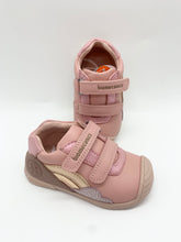 Load image into Gallery viewer, Biomecanics Cloud/Rainbow Shoe 251102-A193/251102 Pink or Dark Pink