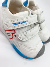 Load image into Gallery viewer, Biomecanics Knit Trainer Blanco White and Red Rojo 262137-A316