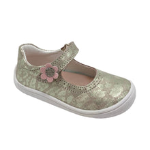 Load image into Gallery viewer, A single children's Mary Jane shoe in metallic gold faux-snakeskin material with a pink flower embellishment on the side, set against a plain light gray background.