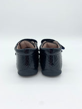Load image into Gallery viewer, Pablosky Arcadia Patent Shoe Navy 061428