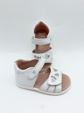 Load image into Gallery viewer, Garvalin Heart Sandal Blanco White Open Toe 252302-B050