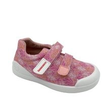 Load image into Gallery viewer, A pair of girls' Biomechanics canvas sneakers with glittery sea shore print in pink and orange colors, featuring double velcro fastening and a white sole.