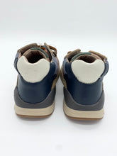 Load image into Gallery viewer, Biomecanics Hi Trainer Arena