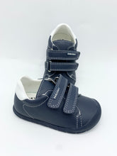 Load image into Gallery viewer, Pablosky Leader-Tech First Walker Navy 049325