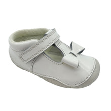 Load image into Gallery viewer, A white patent leather pre-walker/cruiser shoe for babies with a bow feature on the front and a soft flexible rubber sole.