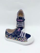 Load image into Gallery viewer, Pablosky Flower Canvas Navy Glitter 976420