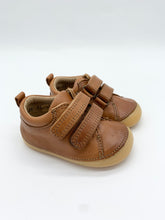 Load image into Gallery viewer, Petasil Savana Cruiser/First Walker Cognac 21865-125.338.09