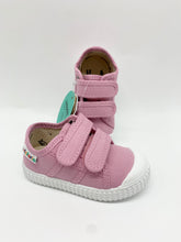 Load image into Gallery viewer, Victoria Junior 136606 Petalo Pink