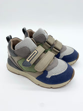 Load image into Gallery viewer, Biomecanics Hi Trainer Oyster