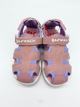 Load image into Gallery viewer, Garvalin Closed Toe Sandal Rosa Condor