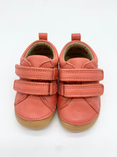 Load image into Gallery viewer, Petasil Savana Cruiser/First Walker Topaz 21865-125.338.80