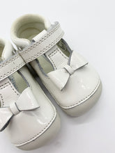 Load image into Gallery viewer, Startrite Wiggle White Patent Pre-Walker/Cruiser Shoe