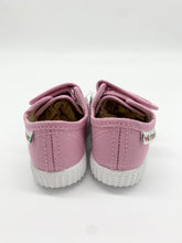 Load image into Gallery viewer, Victoria Junior 136606 Petalo Pink
