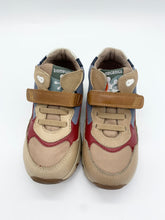 Load image into Gallery viewer, Biomecanics Hi Trainer Arena