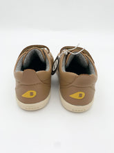 Load image into Gallery viewer, Bobux Grass Court Shoe Caramel