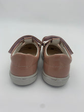 Load image into Gallery viewer, Ricosta Winona Barbie