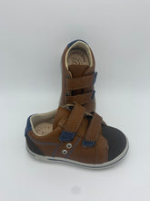 Load image into Gallery viewer, Ricosta Nippy Cognac Cristallino