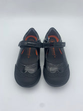 Load image into Gallery viewer, Mercedes pala vega