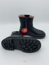 Load image into Gallery viewer, Garvalin Silver Star Chelsea Boot Black