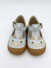 Load image into Gallery viewer, Bopy Jiki Cat Shoe Blanc
