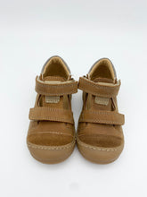 Load image into Gallery viewer, Bopy Jacour Shoe Caramel