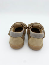 Load image into Gallery viewer, Bopy Jacour Shoe Caramel