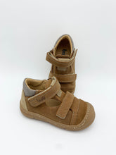 Load image into Gallery viewer, Bopy Jacour Shoe Caramel