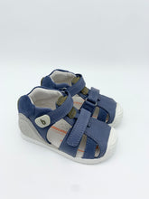 Load image into Gallery viewer, Biomecanics Sandal Petroleo Double Velcro