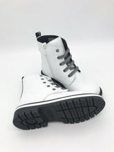 Load image into Gallery viewer, Pablosky Star Boot Leader-Tech Blanco 414205