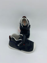 Load image into Gallery viewer, Biomechanics Trainer Azul Marino 221003-A089