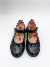 Load image into Gallery viewer, Petasil Donna E Fitting