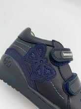 Load image into Gallery viewer, navy shoes